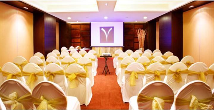 Yogi Executive, Navi Mumbai Ξενοδοχείο Εξωτερικό φωτογραφία