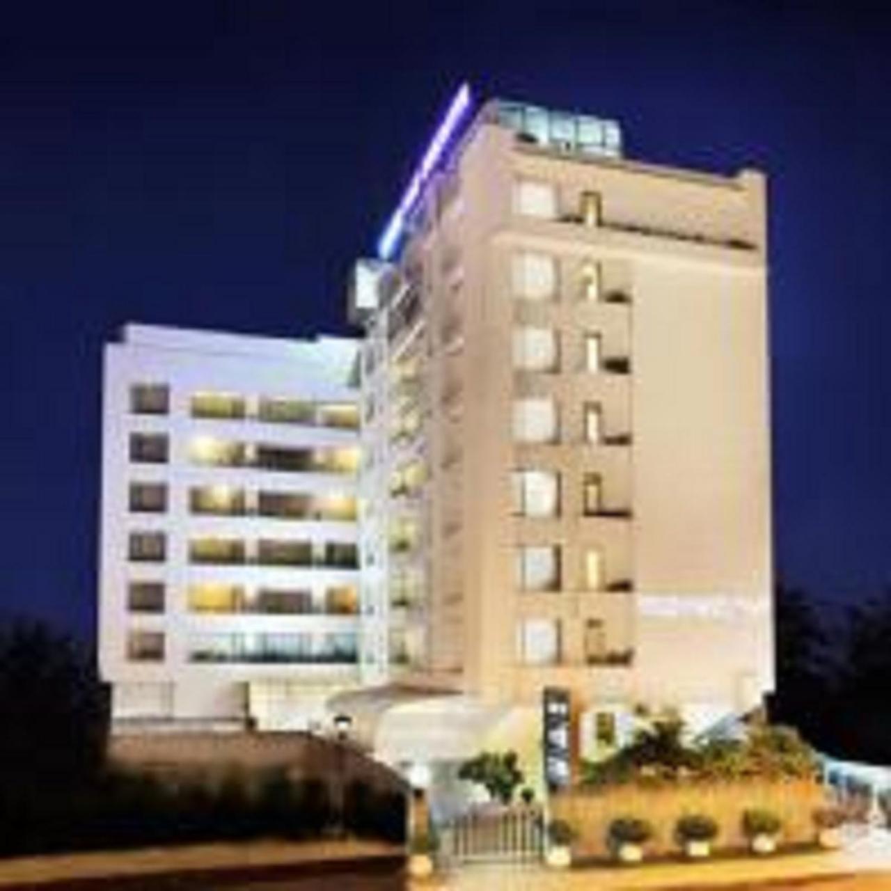 Yogi Executive, Navi Mumbai Ξενοδοχείο Εξωτερικό φωτογραφία